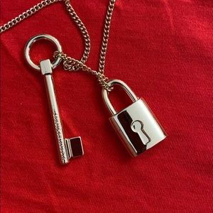 VS Scandalous Lock and key necklace